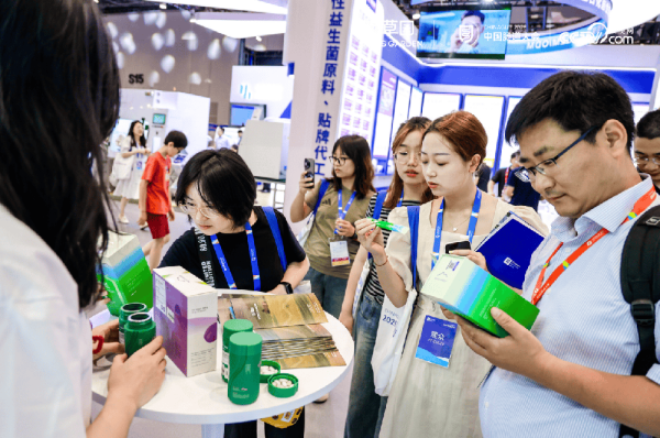 最低利息配资网 Mom's Garden百草园日日噗益生菌亮相2025中国肠道大会，为肠道健康筑牢新防线